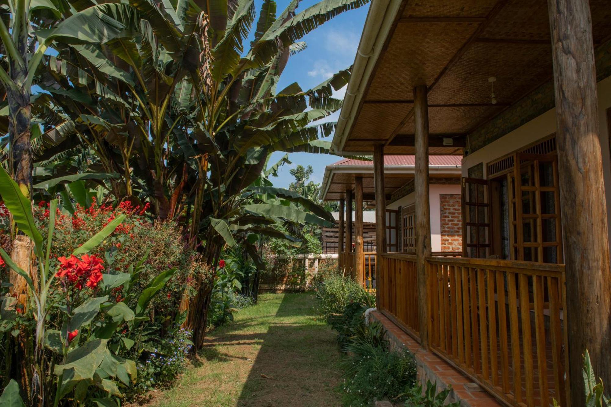 Kaswa Lodge Fort Portal Exteriér fotografie
